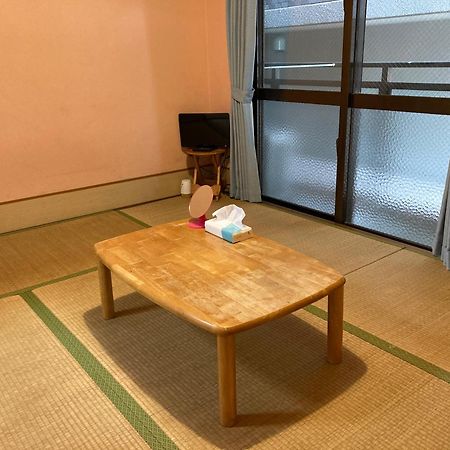 Hostel Hakuseiso Naha Eksteriør billede