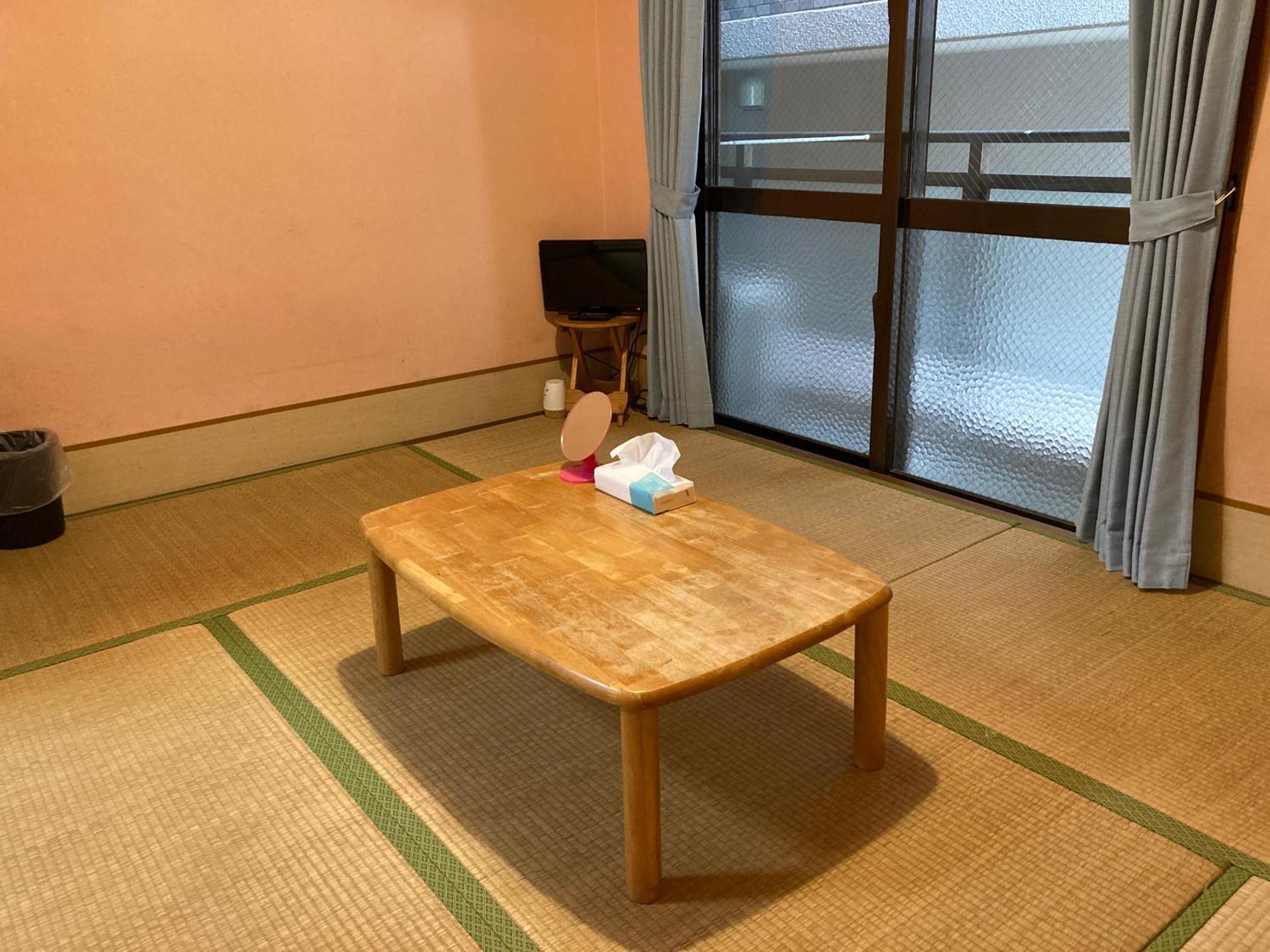 Hostel Hakuseiso Naha Eksteriør billede