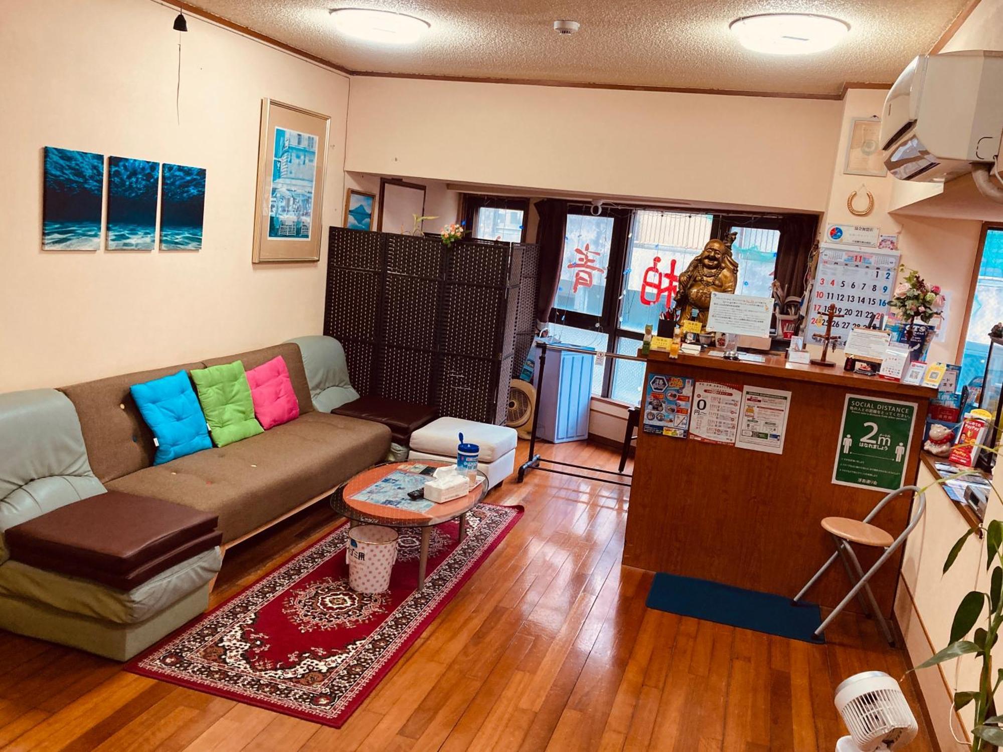 Hostel Hakuseiso Naha Eksteriør billede