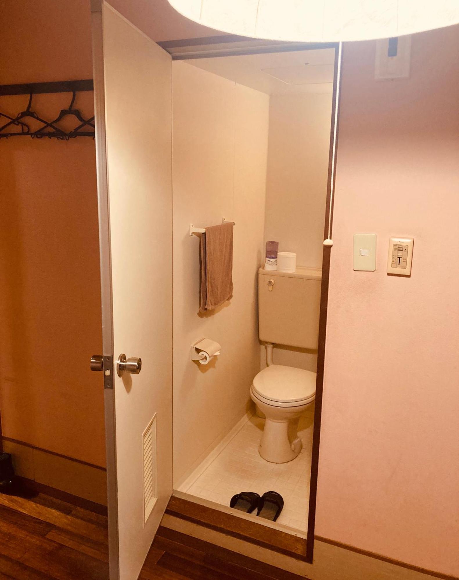 Hostel Hakuseiso Naha Eksteriør billede